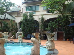 Holland Road (D10), Condominium #125469502